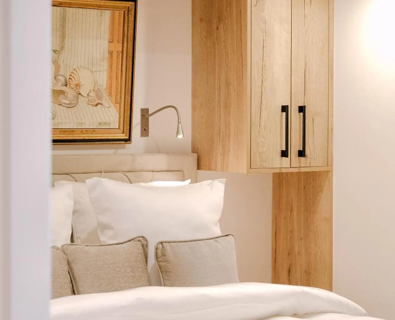 Luxurious Air-conditioned Perle Paris