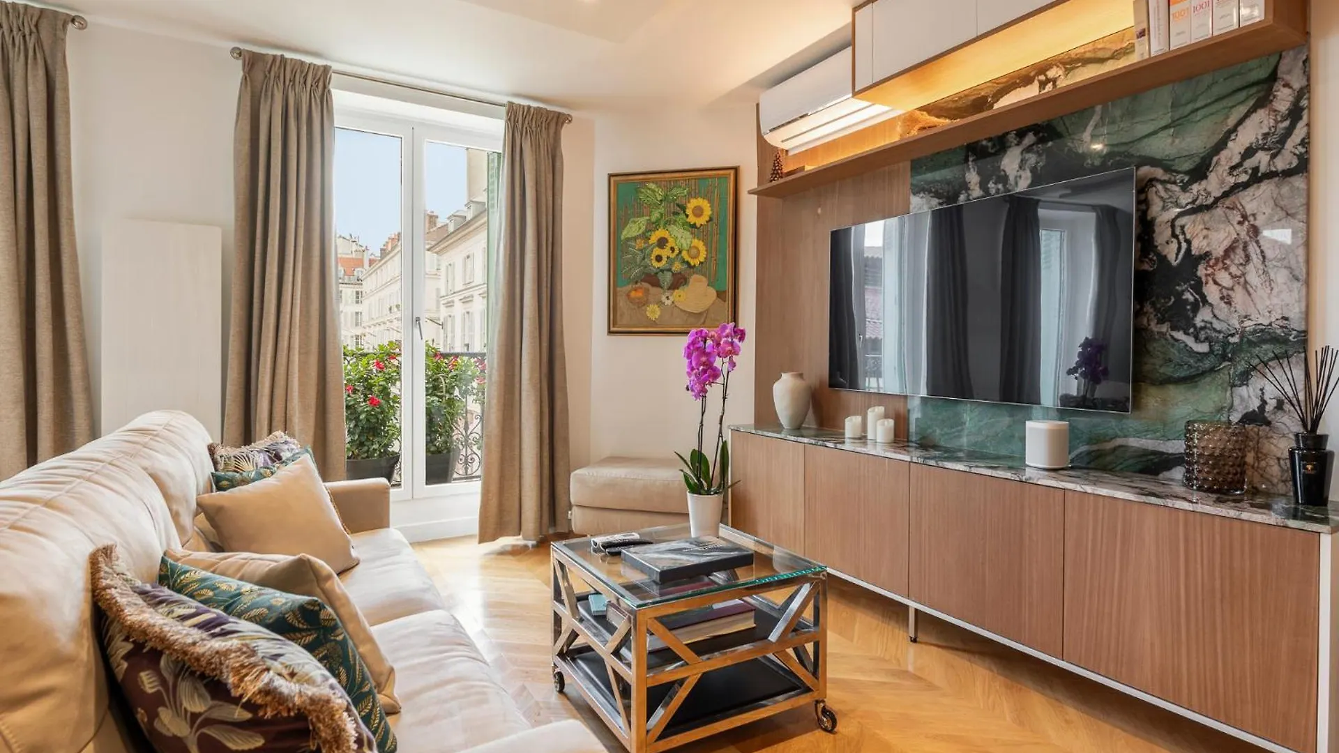 Apartment Luxurious Air-conditioned Perle Paris