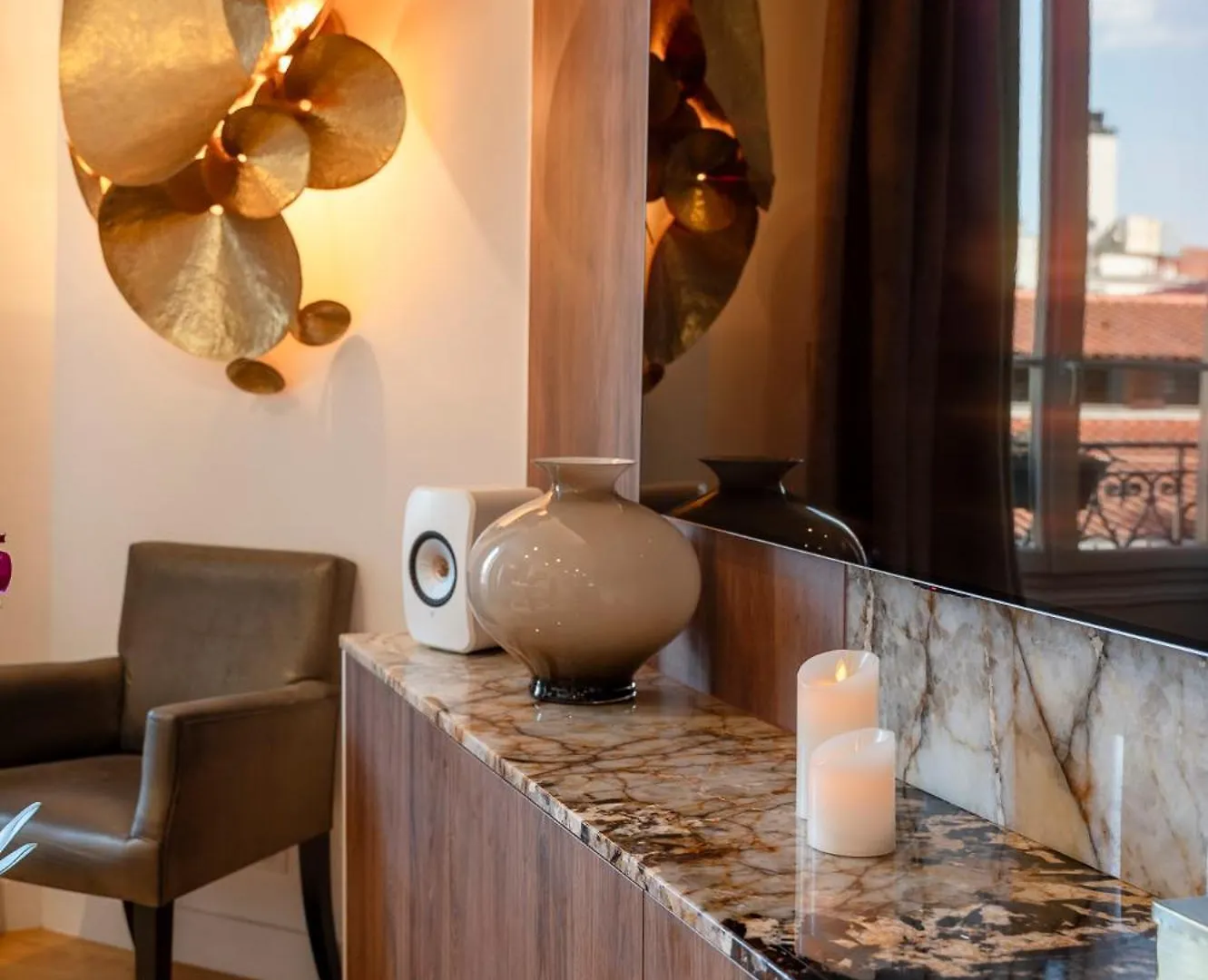 Luxurious Air-conditioned Perle Apartment